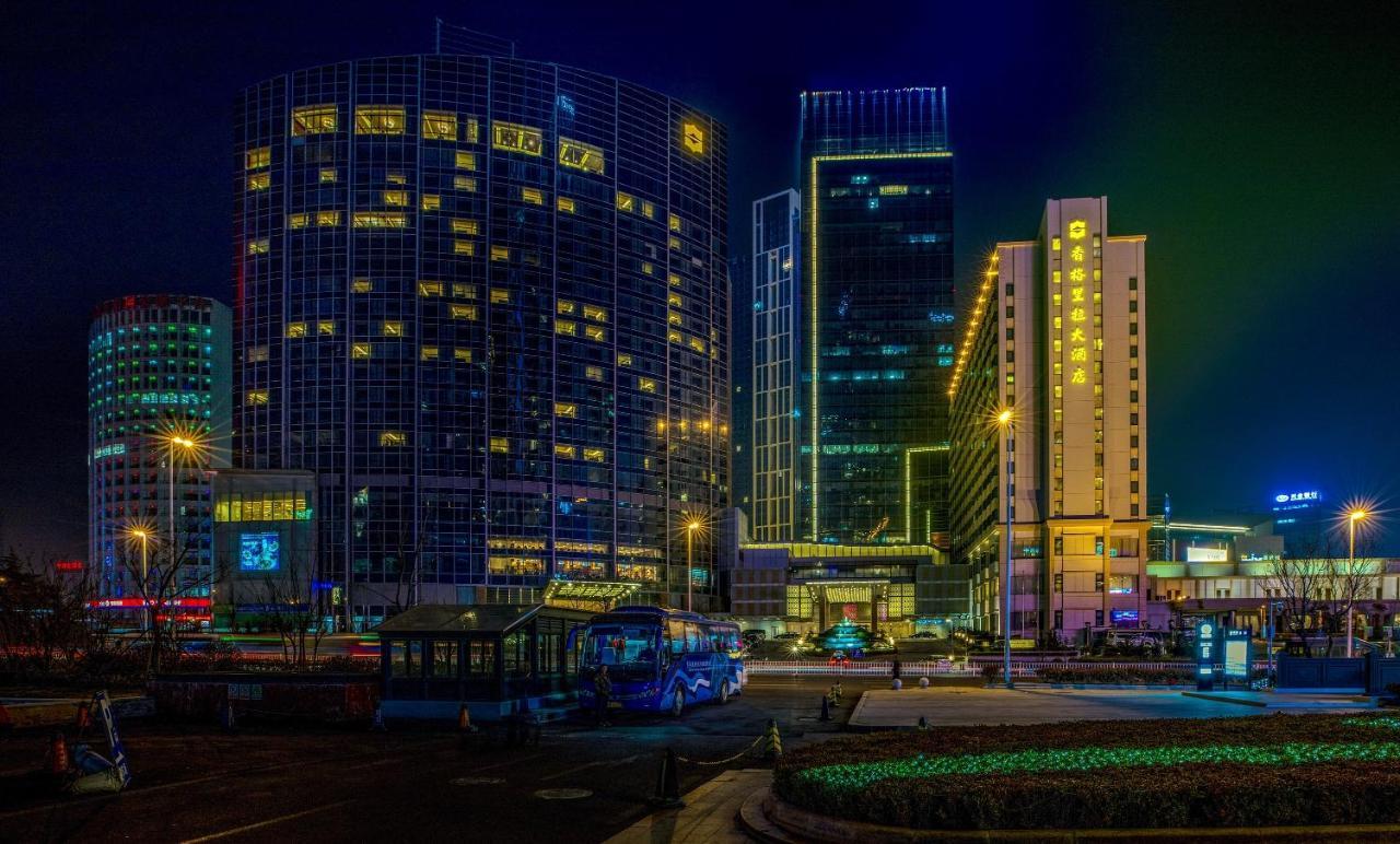 Shangri-La Qingdao - May Fourth Square Exterior photo