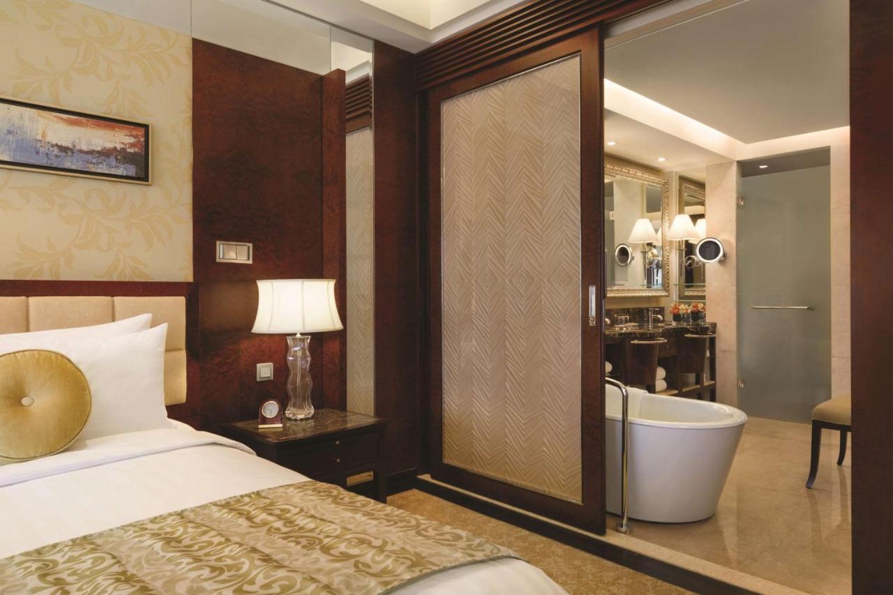 Shangri-La Qingdao - May Fourth Square Exterior photo