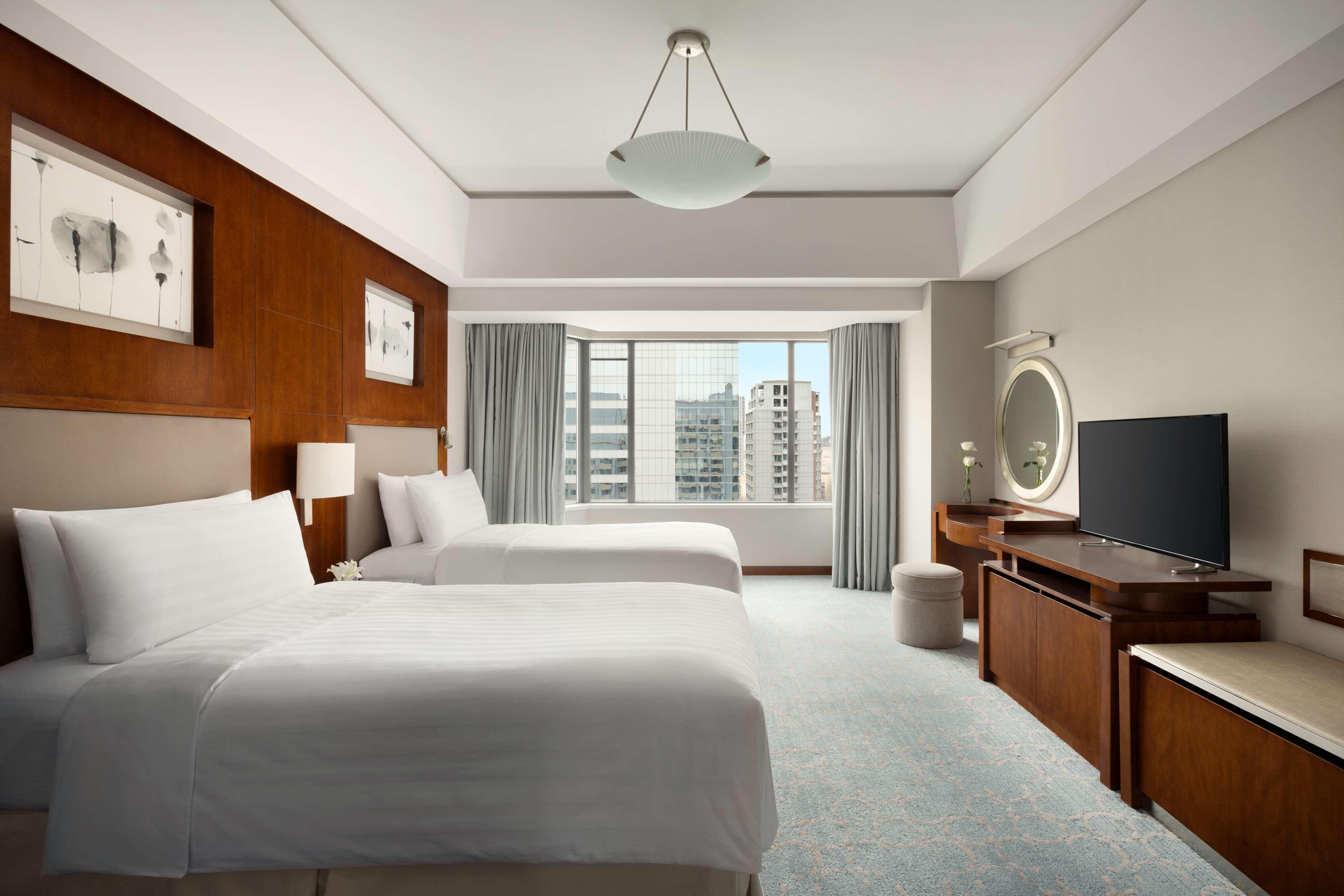 Shangri-La Qingdao - May Fourth Square Exterior photo
