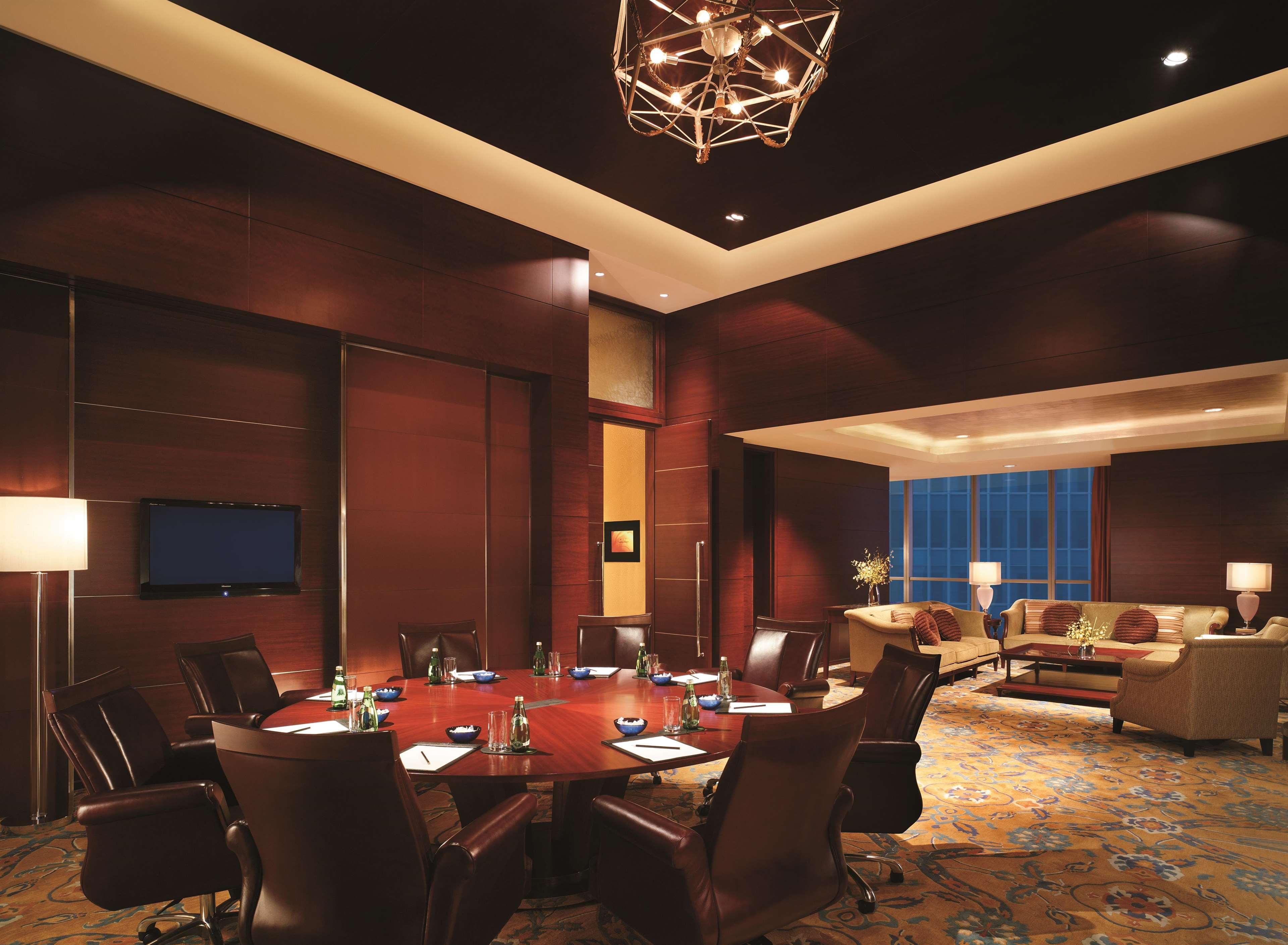 Shangri-La Qingdao - May Fourth Square Exterior photo