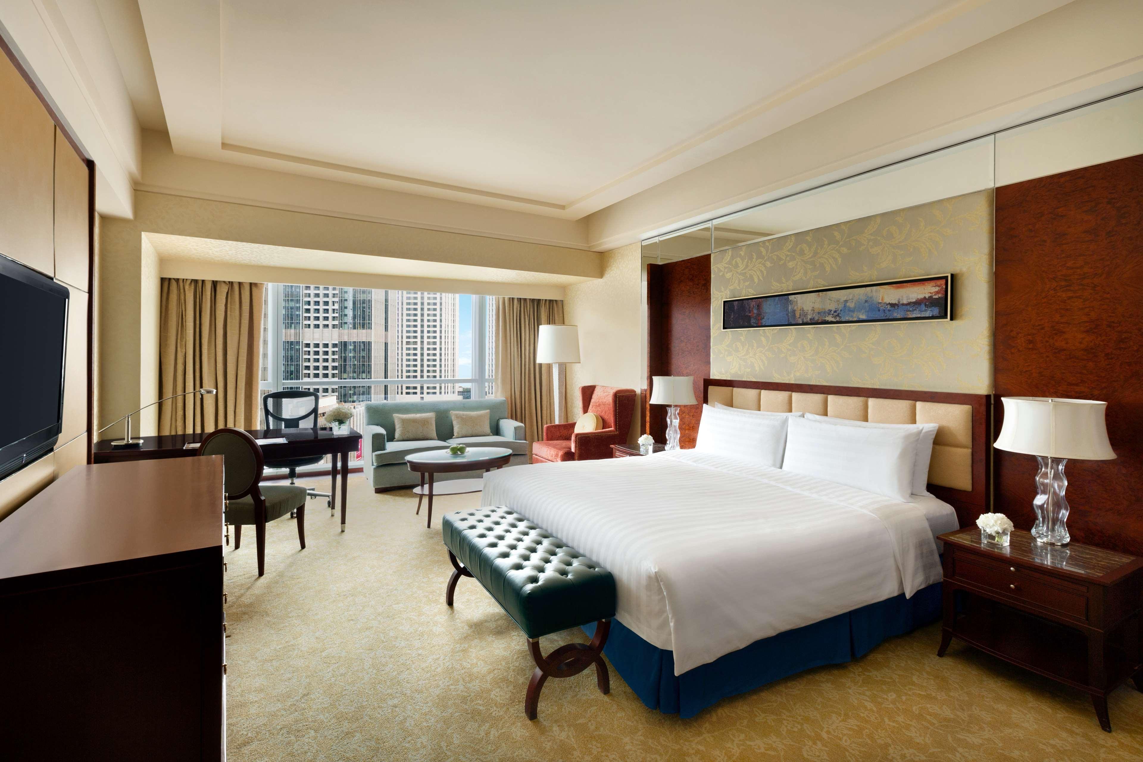 Shangri-La Qingdao - May Fourth Square Exterior photo